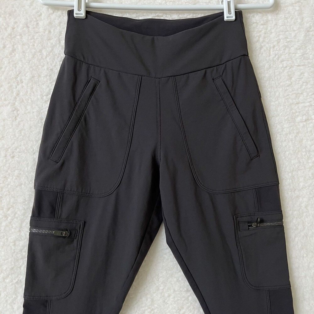 ATHLETA Gray Highline‎ Hybrid Cargo Work Lifestyle Travel Zip Pockets Pants Sz 2